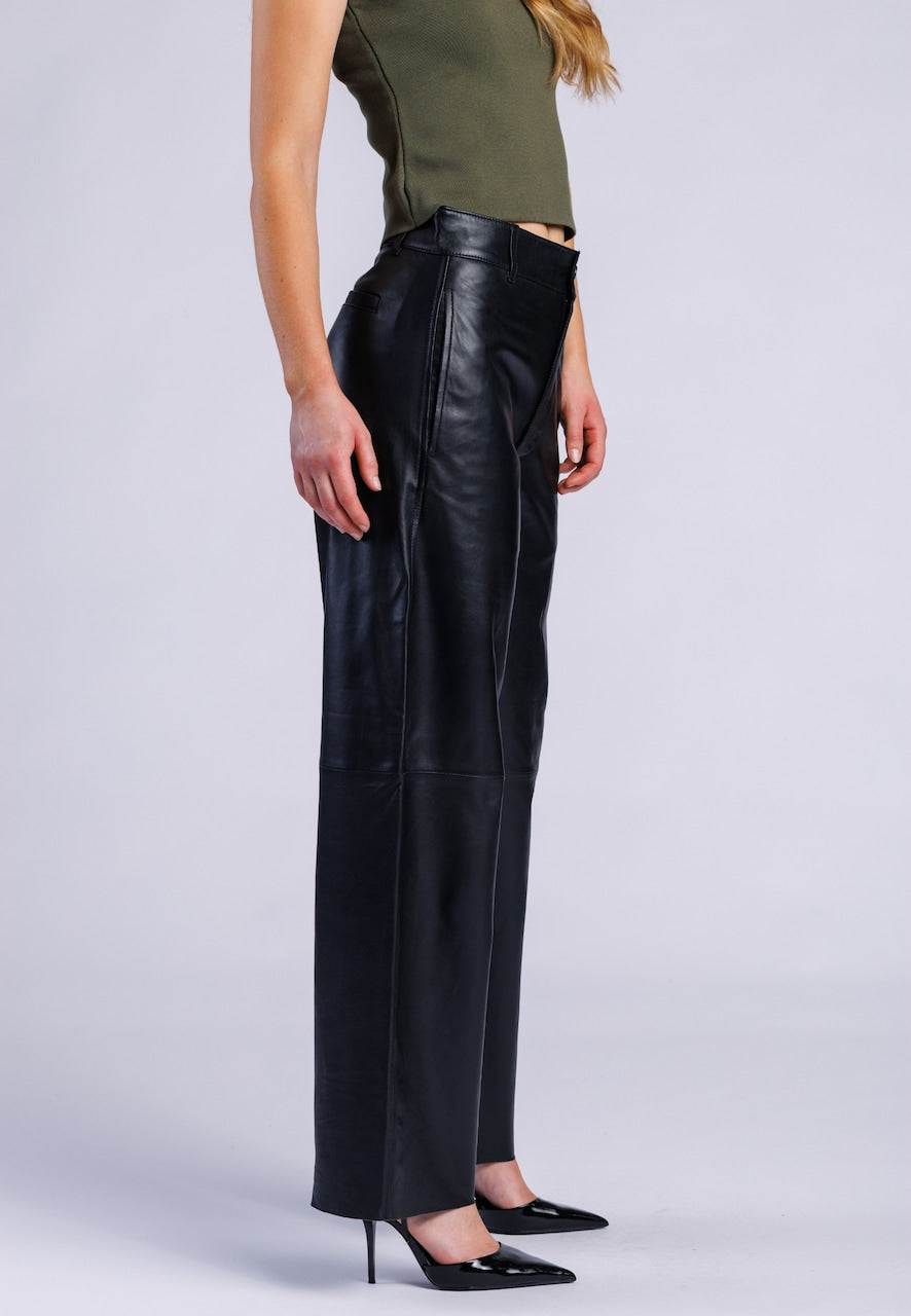 Women's Black Leather Wide-Leg Pants – Side-Pocket Style